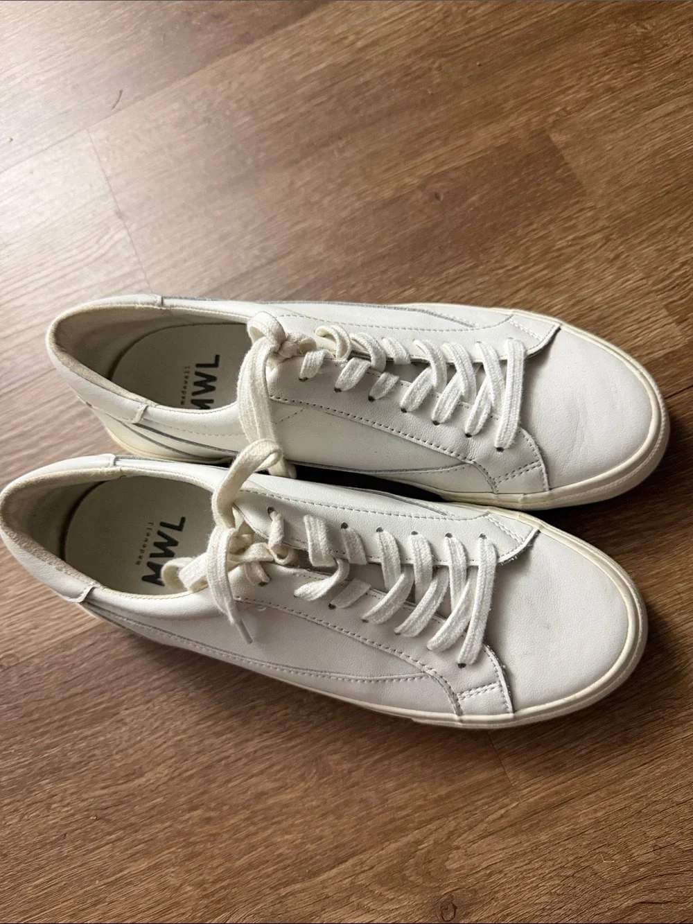 Madewell Women's Sidewalk Low-Top Sneakers in white leather 9